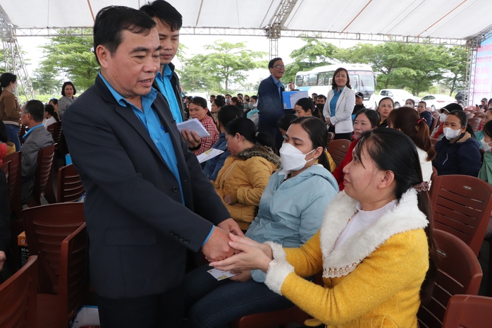 Công đoàn Quảng Nam hết lòng vì người lao động- Ảnh 1. Công đoàn Quảng Nam hết lòng vì người lao động- Ảnh 1.