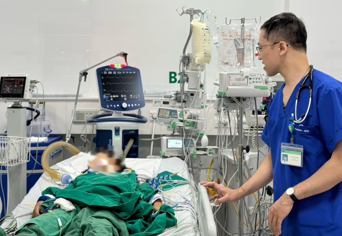 Thiếu nữ 13 tuổi nguy kịch sau khi bị ong đốt vào mắt- Ảnh 1.