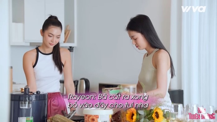 Bị chỉ trích chơi game hẹn hò mà biếng nhác, hoa hậu lên tiếng- Ảnh 5. Bị chỉ trích chơi game hẹn hò mà biếng nhác, hoa hậu lên tiếng- Ảnh 5.