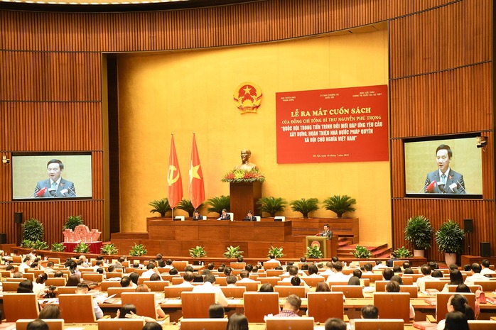 Ra mắt cuốn sách viết về Quốc hội của Tổng Bí thư Nguyễn Phú Trọng- Ảnh 3. Ra mắt cuốn sách viết về Quốc hội của Tổng Bí thư Nguyễn Phú Trọng- Ảnh 3.