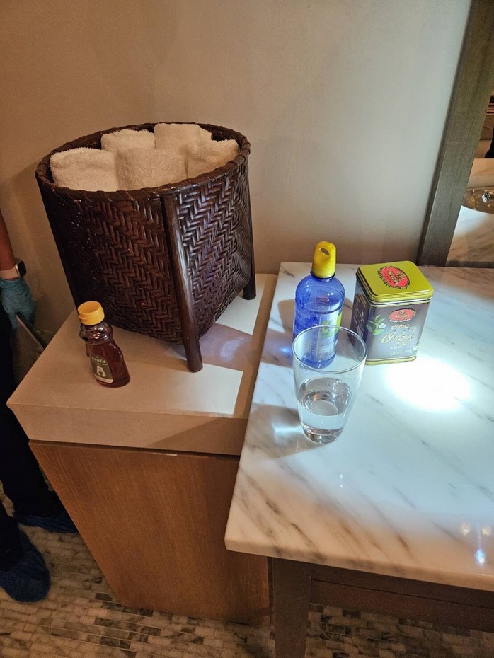 Bên trong căn phòng xảy ra án mạng tại khách sạn Grand Hyatt Erawan. Ảnh: Matichon Bên trong căn phòng xảy ra án mạng tại khách sạn Grand Hyatt Erawan. Ảnh: Matichon
