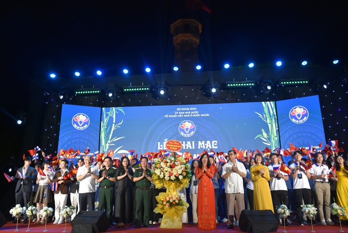 120 thanh niên, sinh viên kiều bào về Việt Nam dự trại hè- Ảnh 3. 120 thanh niên, sinh viên kiều bào về Việt Nam dự trại hè- Ảnh 3.