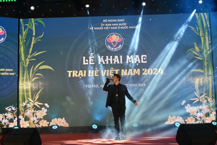 120 thanh niên, sinh viên kiều bào về Việt Nam dự trại hè- Ảnh 7. 120 thanh niên, sinh viên kiều bào về Việt Nam dự trại hè- Ảnh 7.