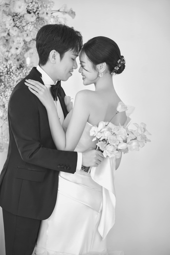 Anh Đức - Quỳnh Anh tung ảnh trước thềm đám cưới- Ảnh 9. Anh Đức - Quỳnh Anh tung ảnh trước thềm đám cưới- Ảnh 9.