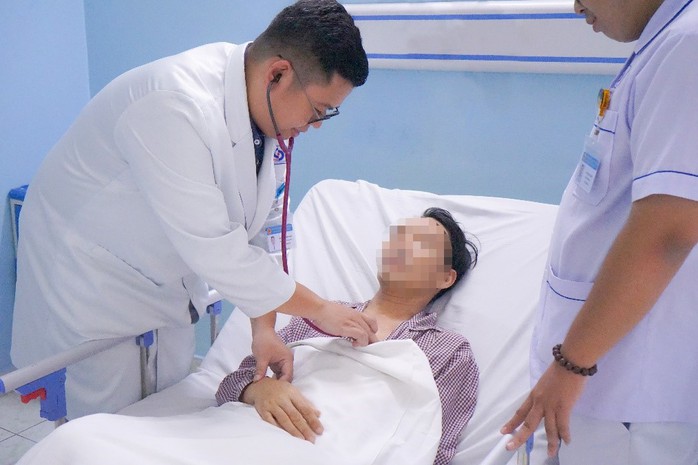 Cứu người đàn ông đột biến gien bất ngờ ngất xỉu- Ảnh 1. Cứu người đàn ông đột biến gien bất ngờ ngất xỉu- Ảnh 1.