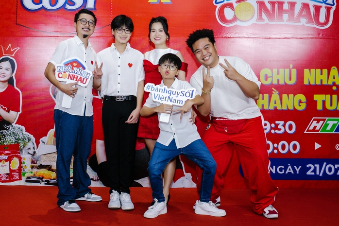 Hành trình "bỏ phố về quê" của gia đình Lâm Vỹ Dạ- Ảnh 3. Hành trình "bỏ phố về quê" của gia đình Lâm Vỹ Dạ- Ảnh 3.