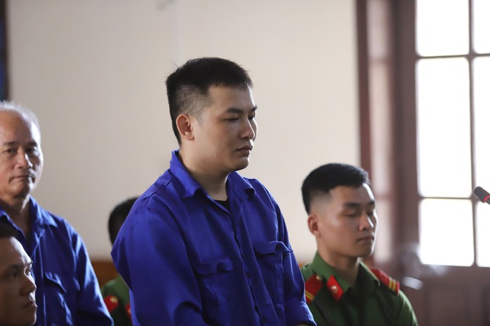 Buôn ma túy, 2 cựu cán bộ cảnh sát điều tra tội phạm về ma túy lĩnh án- Ảnh 3. Buôn ma túy, 2 cựu cán bộ cảnh sát điều tra tội phạm về ma túy lĩnh án- Ảnh 3.