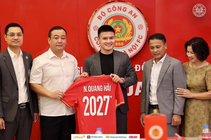 Quang Hải có thể gắn bó trọn đời với CLB Công an Hà Nội- Ảnh 1. Quang Hải có thể gắn bó trọn đời với CLB Công an Hà Nội- Ảnh 1.