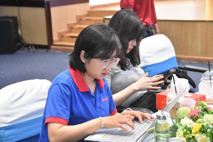Tư vấn trực tuyến: Biết điểm thi, đặt nguyện vọng để dễ trúng tuyển- Ảnh 9. Tư vấn trực tuyến: Biết điểm thi, đặt nguyện vọng để dễ trúng tuyển- Ảnh 9.
