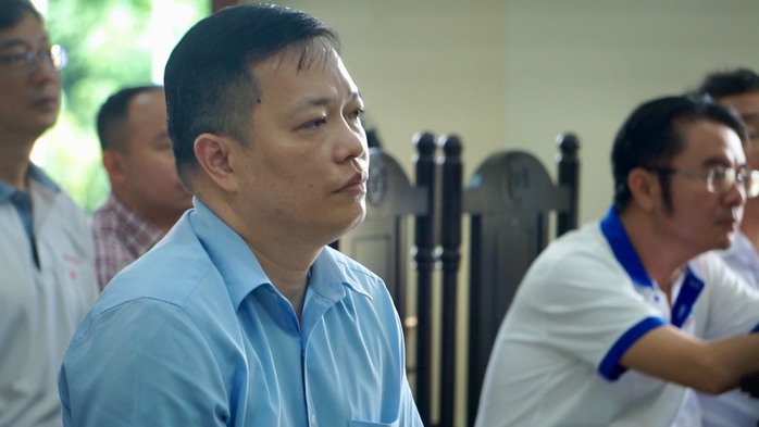 Xét xử vụ ngân hàng bị thiệt hại 291 tỉ đồng: Vắng mặt nhiều bên liên quan- Ảnh 2. Xét xử vụ ngân hàng bị thiệt hại 291 tỉ đồng: Vắng mặt nhiều bên liên quan- Ảnh 2.