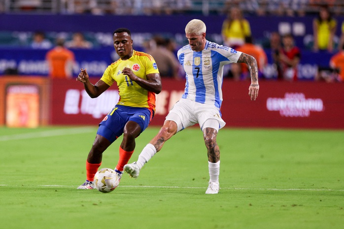 Copa America: De Paul tiết lộ cảnh Messi bật khóc là động lực vô địch của Argentina- Ảnh 2. Copa America: De Paul tiết lộ cảnh Messi bật khóc là động lực vô địch của Argentina- Ảnh 2.
