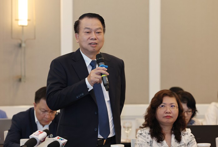 Bộ Tài chính: Có 8 triệu tài khoản chứng khoán nhưng nhà đầu tư tổ chức còn ít - Ảnh 1. Bộ Tài chính: Có 8 triệu tài khoản chứng khoán nhưng nhà đầu tư tổ chức còn ít - Ảnh 1.