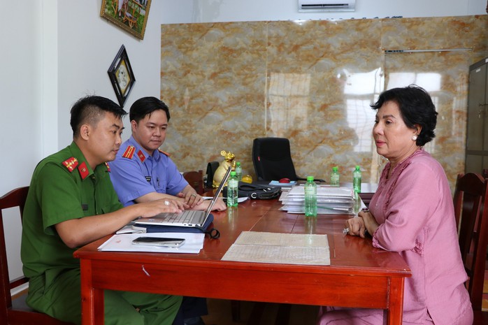 Bắt giam người đàn bà lừa bán đất “ma” ở Phú Quốc- Ảnh 1. Bắt giam người đàn bà lừa bán đất “ma” ở Phú Quốc- Ảnh 1.