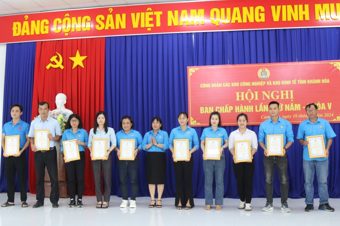 Công đoàn các KCN-KKT Khánh Hoà tổ chức nhiều hoạt động chăm lo người lao động- Ảnh 2. Công đoàn các KCN-KKT Khánh Hoà tổ chức nhiều hoạt động chăm lo người lao động- Ảnh 2.