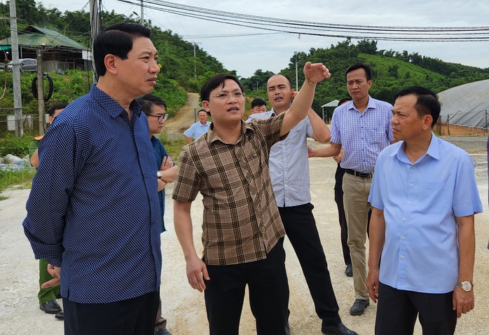 Phó Chủ tịch tỉnh Thanh Hóa ra "tối hậu thư" cho trại heo gây mùi hôi thối- Ảnh 1. Phó Chủ tịch tỉnh Thanh Hóa ra "tối hậu thư" cho trại heo gây mùi hôi thối- Ảnh 1.