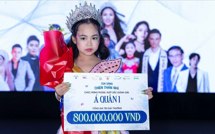 Nữ sinh tài sắc đăng quang Quán quân Tỏa sáng thiên thần nhí 2024- Ảnh 2. Nữ sinh tài sắc đăng quang Quán quân Tỏa sáng thiên thần nhí 2024- Ảnh 2.