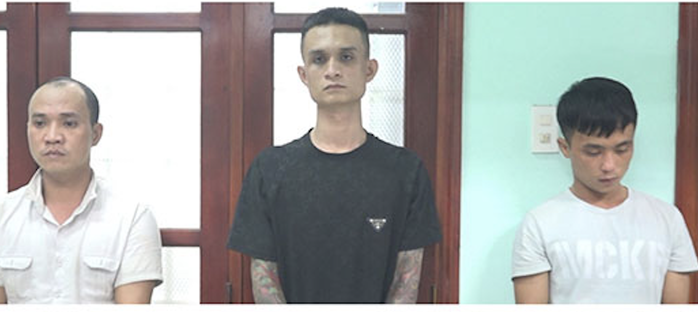 Công an Bình Định phá đường dây buôn ma túy, thu giữ 1 khẩu súng- Ảnh 1. Công an Bình Định phá đường dây buôn ma túy, thu giữ 1 khẩu súng- Ảnh 1.