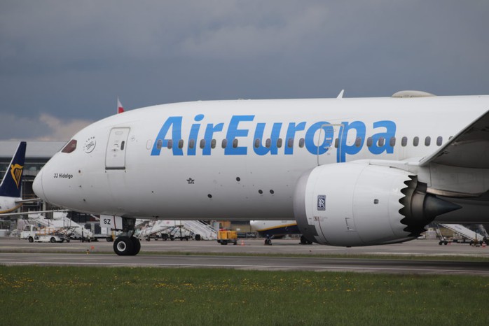 Liên tiếp 2 máy bay Boeing của cùng 1 hãng hạ cánh khẩn cấp- Ảnh 1. Liên tiếp 2 máy bay Boeing của cùng 1 hãng hạ cánh khẩn cấp- Ảnh 1.