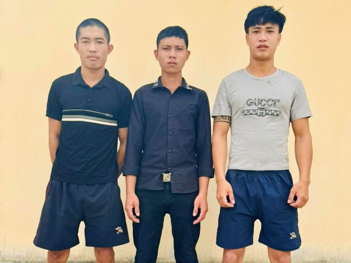 Khởi tố 3 đối tượng tấn công cán bộ công an xã- Ảnh 1. Khởi tố 3 đối tượng tấn công cán bộ công an xã- Ảnh 1.