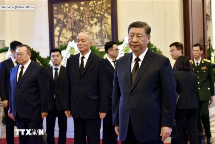 Tổng Bí thư, Chủ tịch Trung Quốc Tập Cận Bình viếng Tổng Bí thư Nguyễn Phú Trọng- Ảnh 3. Tổng Bí thư, Chủ tịch Trung Quốc Tập Cận Bình viếng Tổng Bí thư Nguyễn Phú Trọng- Ảnh 3.