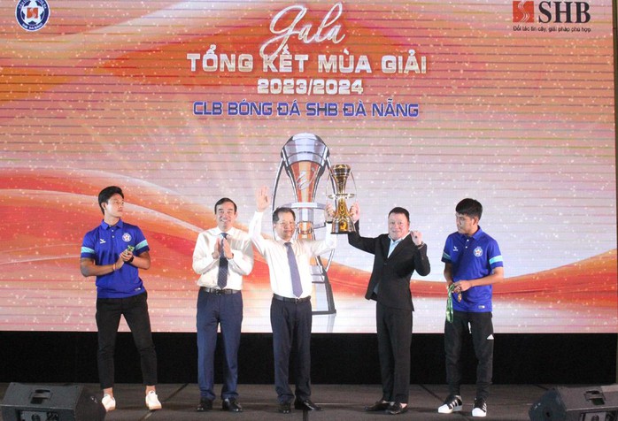 Bóng đá Đà Nẵng và ngày các "công thần" tụ hội- Ảnh 3. Bóng đá Đà Nẵng và ngày các "công thần" tụ hội- Ảnh 3.