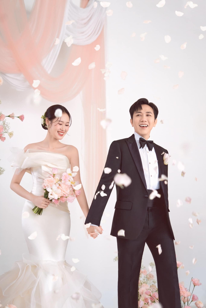 Anh Đức hoãn tiệc cưới, phim "Conan" hủy họp báo- Ảnh 2. Anh Đức hoãn tiệc cưới, phim "Conan" hủy họp báo- Ảnh 2.