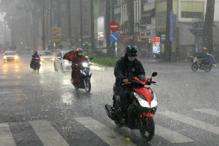 Thông tin về cơn bão số 2, diễn biến thời tiết TP HCM và Nam Bộ ngày 23-7- Ảnh 1. Thông tin về cơn bão số 2, diễn biến thời tiết TP HCM và Nam Bộ ngày 23-7- Ảnh 1.