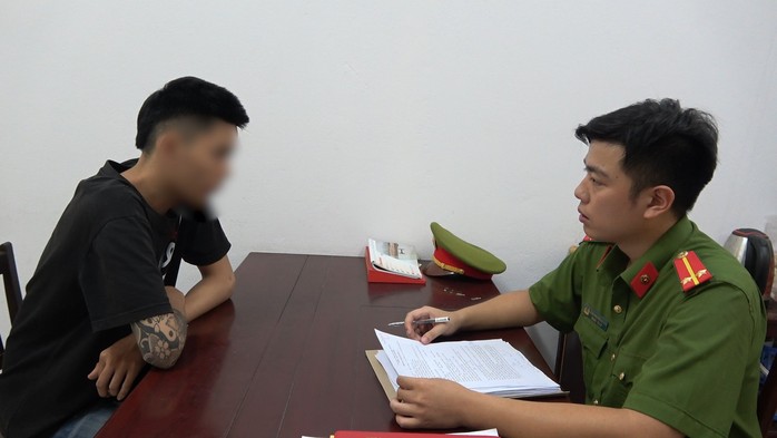 Không có bằng lái xe vẫn điều khiển xe mô tô gây tai nạn chết người- Ảnh 1. Không có bằng lái xe vẫn điều khiển xe mô tô gây tai nạn chết người- Ảnh 1.