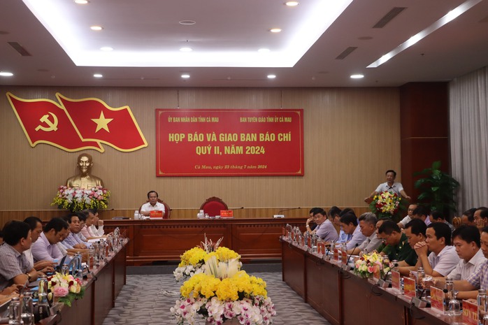 Chủ “biệt phủ đẹp nhất Cà Mau” vẫn chưa chuyển đổi mục đích sử dụng đất!- Ảnh 1. Chủ “biệt phủ đẹp nhất Cà Mau” vẫn chưa chuyển đổi mục đích sử dụng đất!- Ảnh 1.