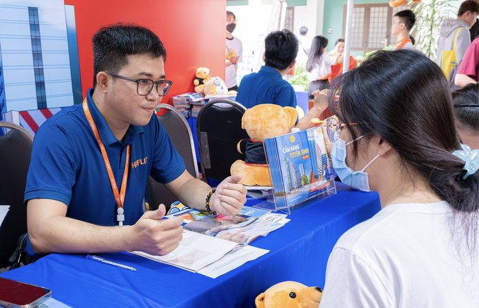 Trường ĐH Ngoại ngữ - Tin học TP HCM nhận xét tuyển điểm sàn 15 tất cả các ngành- Ảnh 1. Trường ĐH Ngoại ngữ - Tin học TP HCM nhận xét tuyển điểm sàn 15 tất cả các ngành- Ảnh 1.