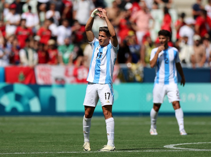 Cú sốc đầu tiên ở Olympic: Argentina thua Morocco 1-2 sau trận đấu "điên rồ"- Ảnh 5. Cú sốc đầu tiên ở Olympic: Argentina thua Morocco 1-2 sau trận đấu "điên rồ"- Ảnh 5.