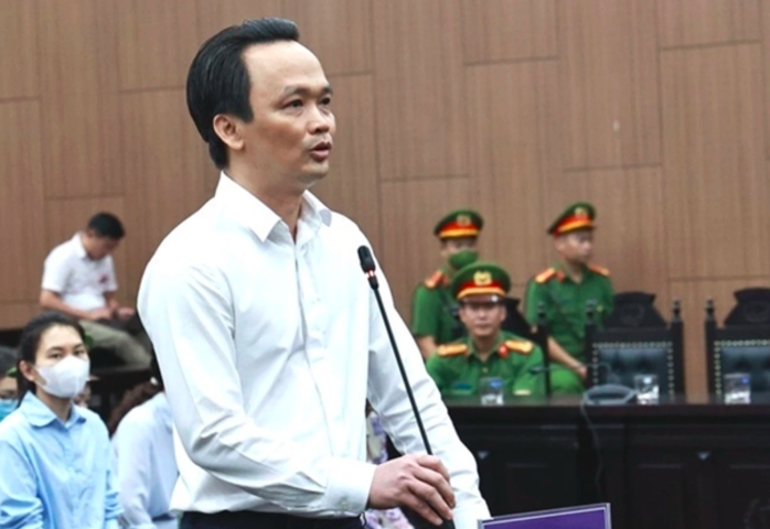Bị hại xin giảm nhẹ cho cựu chủ tịch FLC Trịnh Văn Quyết "để tiếp tục sản xuất, kinh doanh"- Ảnh 1. Bị hại xin giảm nhẹ cho cựu chủ tịch FLC Trịnh Văn Quyết "để tiếp tục sản xuất, kinh doanh"- Ảnh 1.