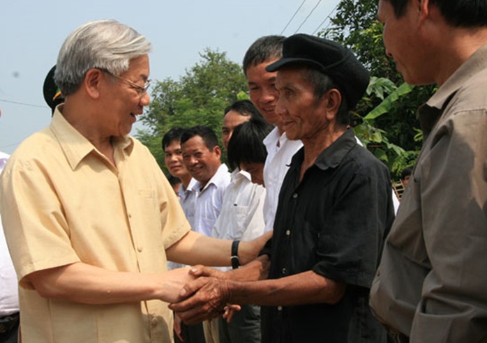 Hình ảnh Tổng Bí thư Nguyễn Phú Trọng gần gũi, bình dị trong những lần về thăm Thanh Hóa- Ảnh 11. Hình ảnh Tổng Bí thư Nguyễn Phú Trọng gần gũi, bình dị trong những lần về thăm Thanh Hóa- Ảnh 11.