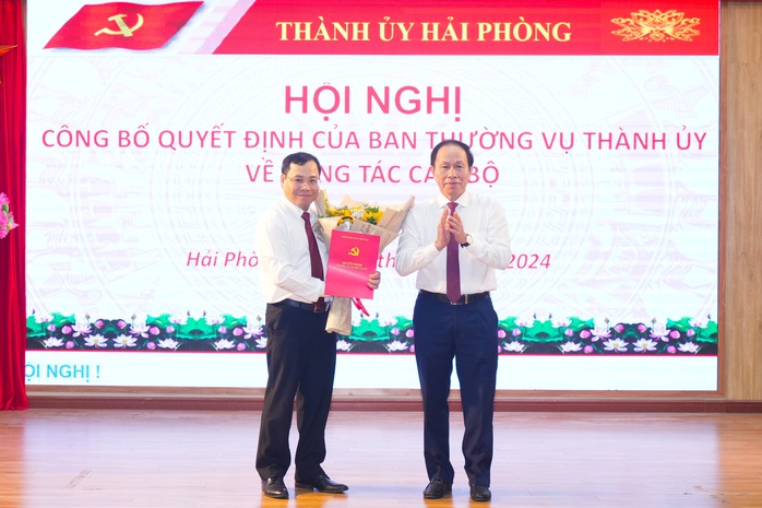Hải Phòng điều động, luân chuyển nhiều cán bộ chủ chốt- Ảnh 2. Hải Phòng điều động, luân chuyển nhiều cán bộ chủ chốt- Ảnh 2.