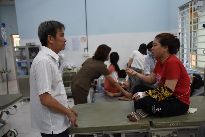 Vụ 63 công nhân ngộ độc thực phẩm ở Bình Phước: Bất ngờ nguồn gốc thức ăn- Ảnh 2. Vụ 63 công nhân ngộ độc thực phẩm ở Bình Phước: Bất ngờ nguồn gốc thức ăn- Ảnh 2.
