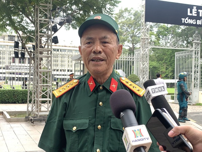 Mong được viếng Tổng Bí thư Nguyễn Phú Trọng để bày tỏ lòng kính trọng và niềm tiếc thương- Ảnh 2. Mong được viếng Tổng Bí thư Nguyễn Phú Trọng để bày tỏ lòng kính trọng và niềm tiếc thương- Ảnh 2.