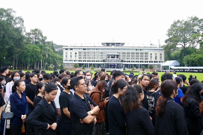 Mong được viếng Tổng Bí thư Nguyễn Phú Trọng để bày tỏ lòng kính trọng và niềm tiếc thương- Ảnh 12. Mong được viếng Tổng Bí thư Nguyễn Phú Trọng để bày tỏ lòng kính trọng và niềm tiếc thương- Ảnh 12.