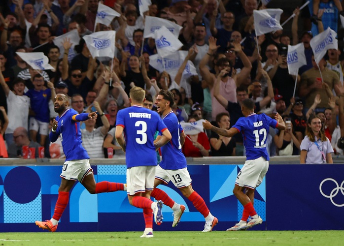 Olympic Paris: Chủ nhà U23 Pháp thắng đậm, U23 Nhật Bản "gây bão" Bordeaux- Ảnh 2. Olympic Paris: Chủ nhà U23 Pháp thắng đậm, U23 Nhật Bản "gây bão" Bordeaux- Ảnh 2.
