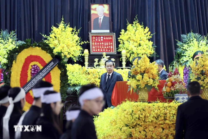 Chủ tịch CPP Hun Sen viếng Tổng Bí thư Nguyễn Phú Trọng- Ảnh 5. Chủ tịch CPP Hun Sen viếng Tổng Bí thư Nguyễn Phú Trọng- Ảnh 5.