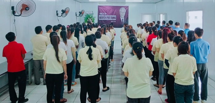 Những hình ảnh tổ chức Công đoàn, công nhân - lao động tưởng nhớ Tổng Bí thư Nguyễn Phú Trọng- Ảnh 2. Những hình ảnh tổ chức Công đoàn, công nhân - lao động tưởng nhớ Tổng Bí thư Nguyễn Phú Trọng- Ảnh 2.