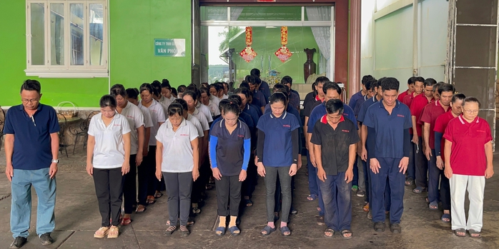 Những hình ảnh tổ chức Công đoàn, công nhân - lao động tưởng nhớ Tổng Bí thư Nguyễn Phú Trọng- Ảnh 3. Những hình ảnh tổ chức Công đoàn, công nhân - lao động tưởng nhớ Tổng Bí thư Nguyễn Phú Trọng- Ảnh 3.