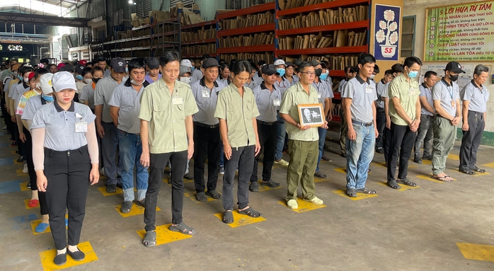 Những hình ảnh tổ chức Công đoàn, công nhân - lao động tưởng nhớ Tổng Bí thư Nguyễn Phú Trọng- Ảnh 10. Những hình ảnh tổ chức Công đoàn, công nhân - lao động tưởng nhớ Tổng Bí thư Nguyễn Phú Trọng- Ảnh 10.