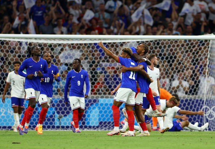 Olympic Paris: Chủ nhà U23 Pháp thắng đậm, U23 Nhật Bản "gây bão" Bordeaux- Ảnh 4. Olympic Paris: Chủ nhà U23 Pháp thắng đậm, U23 Nhật Bản "gây bão" Bordeaux- Ảnh 4.