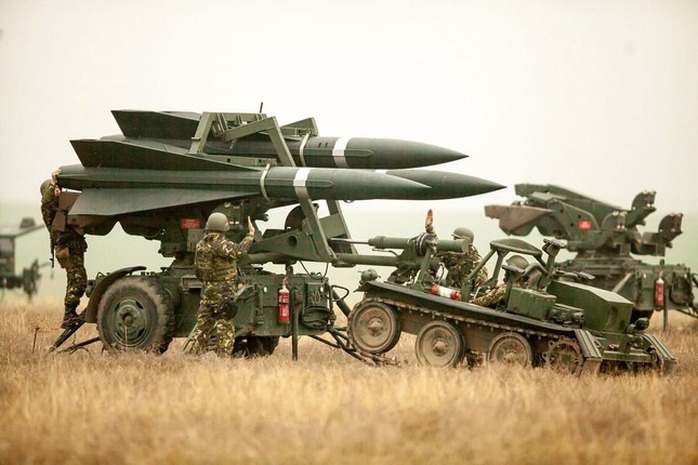 Tây Ban Nha sẽ chuyển giao hệ thống phòng không Hawk cho Ukraine vào tháng 9 tới. Ảnh minh hoạ: Reuters Tây Ban Nha sẽ chuyển giao hệ thống phòng không Hawk cho Ukraine vào tháng 9 tới. Ảnh minh hoạ: Reuters