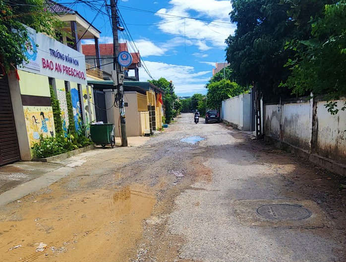 Có 2 con đường bị “bỏ quên" ở TP Đồng Hới- Ảnh 1. Có 2 con đường bị “bỏ quên" ở TP Đồng Hới- Ảnh 1.