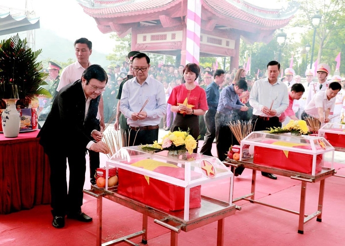Trả lại tên cho các liệt sĩ- Ảnh 1. Trả lại tên cho các liệt sĩ- Ảnh 1.