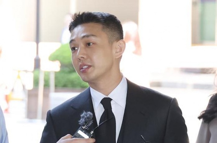 "Ảnh đế" Yoo Ah-in phủ nhận cáo buộc cưỡng dâm đồng giới- Ảnh 3. "Ảnh đế" Yoo Ah-in phủ nhận cáo buộc cưỡng dâm đồng giới- Ảnh 3.