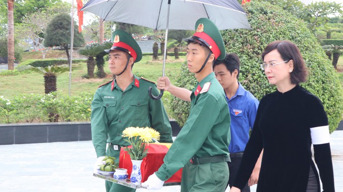 Xúc động lễ truy điệu, an táng 106 hài cốt liệt sĩ ở tỉnh Bình Phước- Ảnh 6. Xúc động lễ truy điệu, an táng 106 hài cốt liệt sĩ ở tỉnh Bình Phước- Ảnh 6.