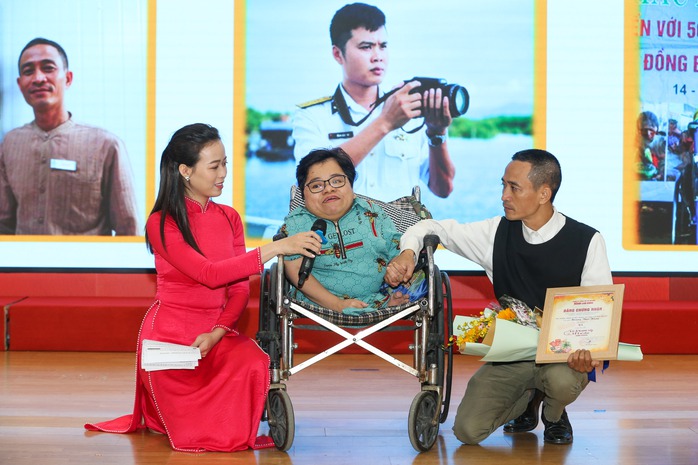 49 năm thành lập Báo Người Lao Động: Sôi động những chương trình sau mặt báo- Ảnh 2. 49 năm thành lập Báo Người Lao Động: Sôi động những chương trình sau mặt báo- Ảnh 2.