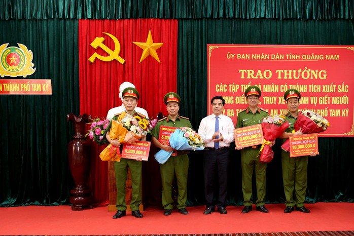 Vô cớ đâm chết người ở Quảng Nam: Thưởng "nóng" lực lượng phá án- Ảnh 1. Vô cớ đâm chết người ở Quảng Nam: Thưởng "nóng" lực lượng phá án- Ảnh 1.